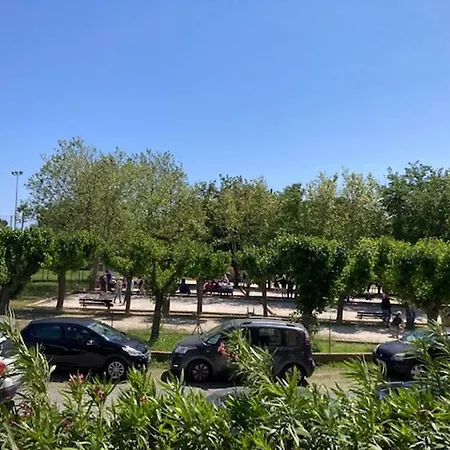 Apartment Climatise Au Lavandou Avec Parking, Terrasse Ensoleillee Pour 4 - Fr-1-308-198 Le Lavandou